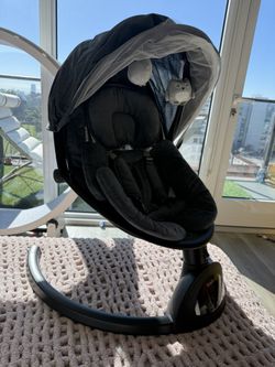Very Cute Baby Swing