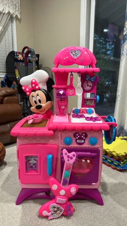 Disney Minnie Mouse Kitchen With The Guitar 