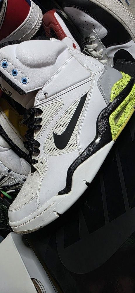 Nike Air Force Command
