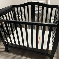 Baby Crib Black 