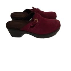 Lands End Size 7 Purole Fuscia Heeled Clogs Nurse Shoes Suede Work Shoes Office. Condition is "Pre-owned". (0007)