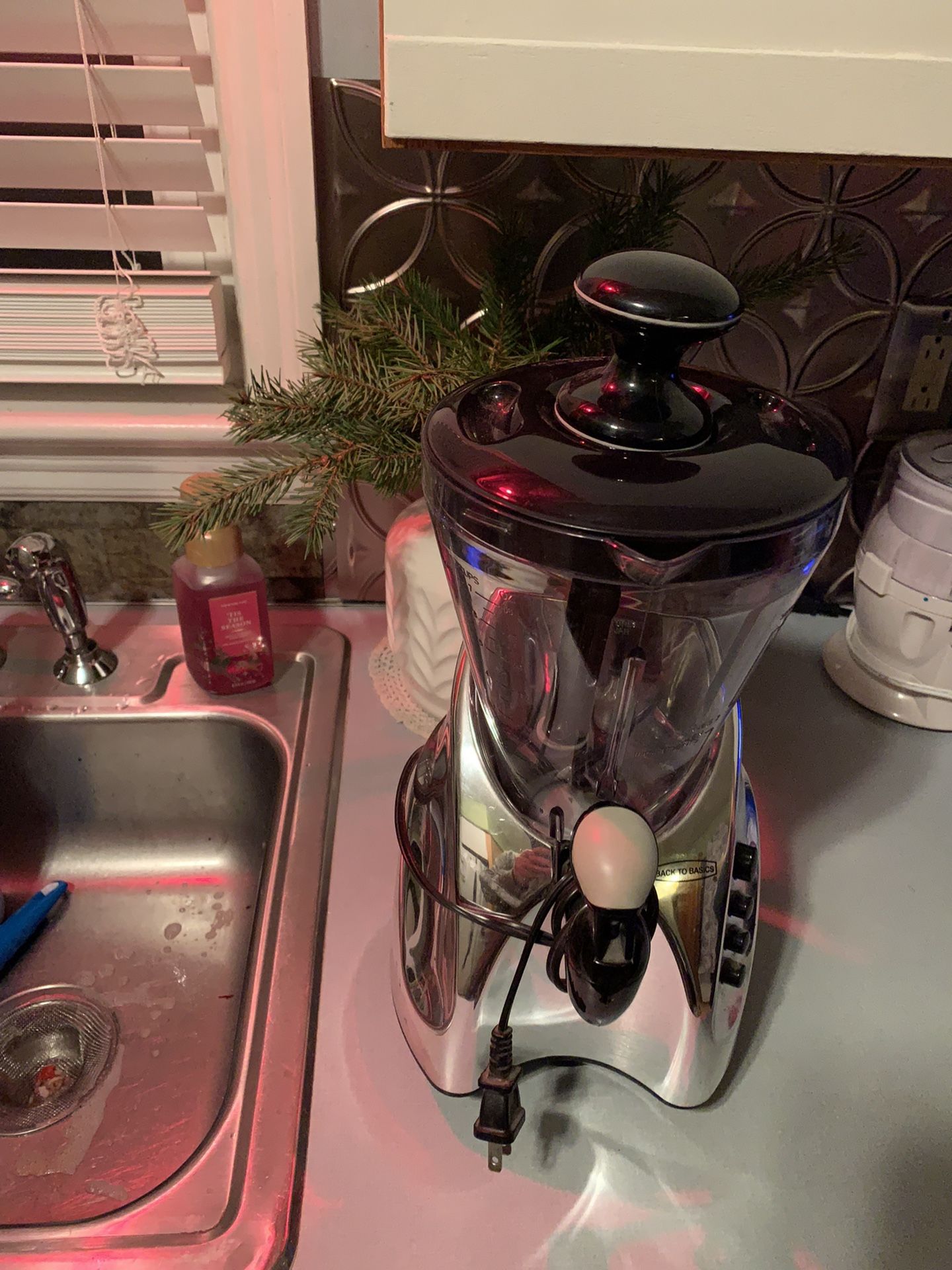SMOOTHIE MACHINE