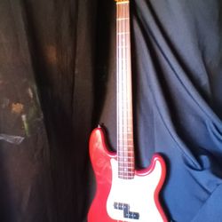 Fender Precision Bass MIM.