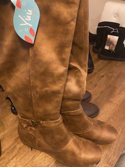 Yuu  Women’s Boots Sz12 New