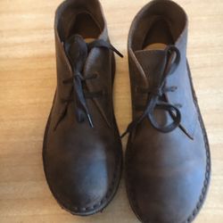 jcrew  oiled leather Macalister Boots kids / youth 2