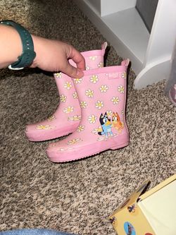 Toddler girl bluey rain boots 9/10 size