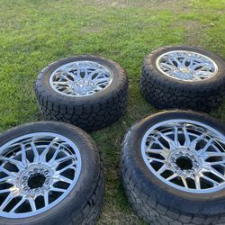 Chrome Silverado Wheels 