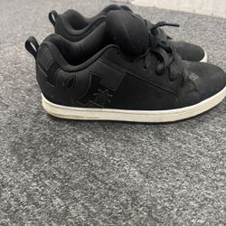 DC SHOES 