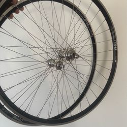 White Industries Eno ECC DT Swiss wheelset