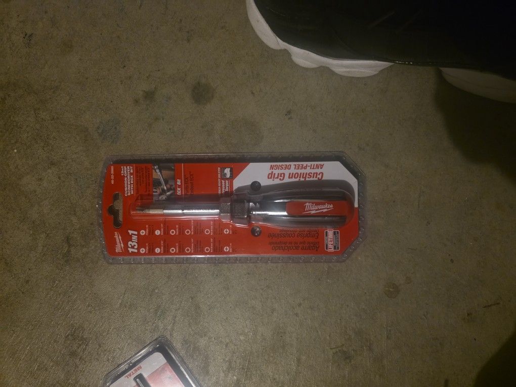 13in1 Cushion Grib Screwdriver With Ecx Bit