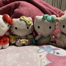 Mini Hello Kitty Plushies 