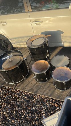 Drums set