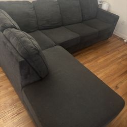 Ashley couch 9ftx7ft