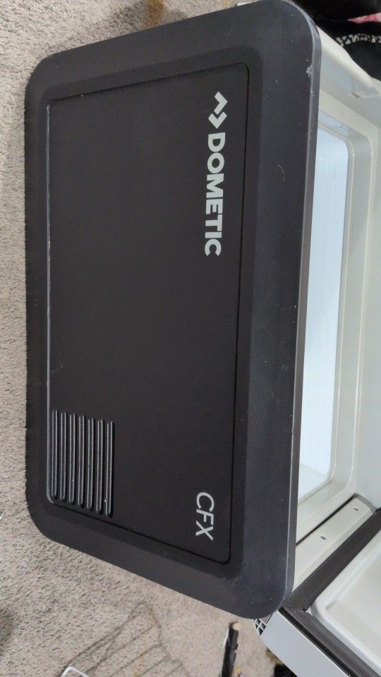 Dometic CFX3-55IM Portable Cooler With Wifi Built In !!