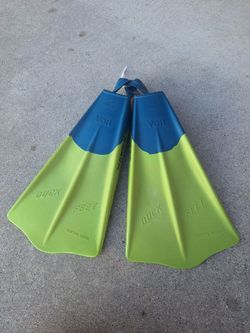 Duck feet swimming fins