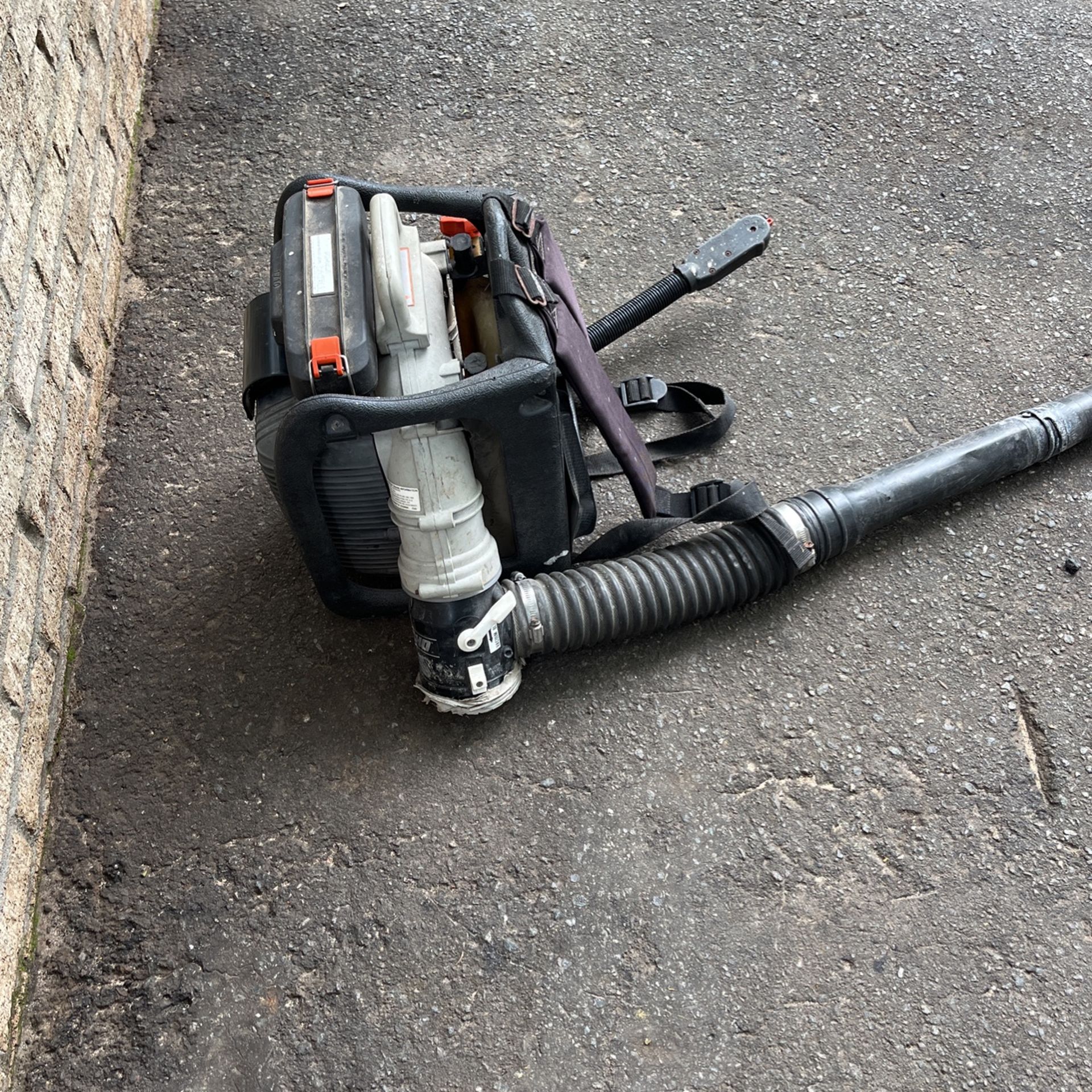 backpack blower