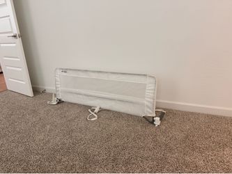 Toddler bed rail