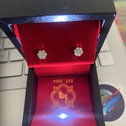 Gold Diamond Earrings 