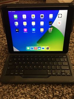 IPad Air 2 With Keyboard