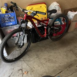 Specialized Camber Comp Evo 29 