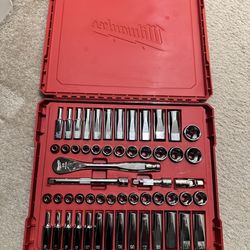 Milwaukee 3/8 Socket Set 