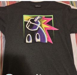 Medium The Hundreds t shirt