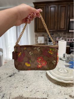 Coach Nolita 19 in Signature Canvas with Floral Prints