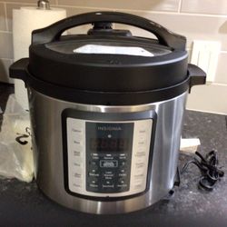 Insignia Multi Purpose Pressure Cooker 6qt