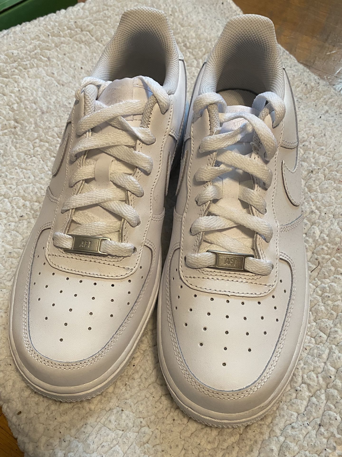Nike Air Forces Boys Size 7