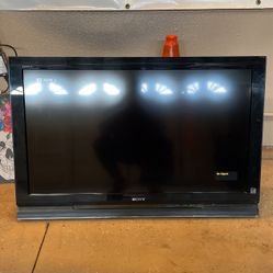 SONY BRAVIA 42” Works Great
