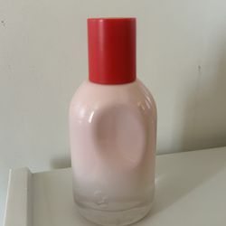 Glossier perfume