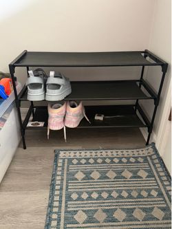 Shoe stand