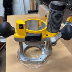 DEWALT Plunger Base for DW616/618 Routers