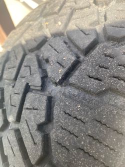305/55r20 fallen tires
