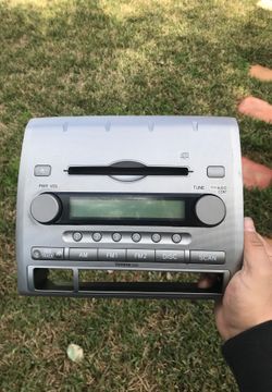 Stock Toyota Tacoma radio 06-11