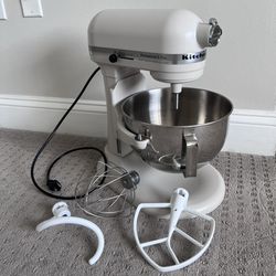 NEW KitchenAid Professional 5 Plus Series 5 Quart Bowl-Lift Stand Mixer 