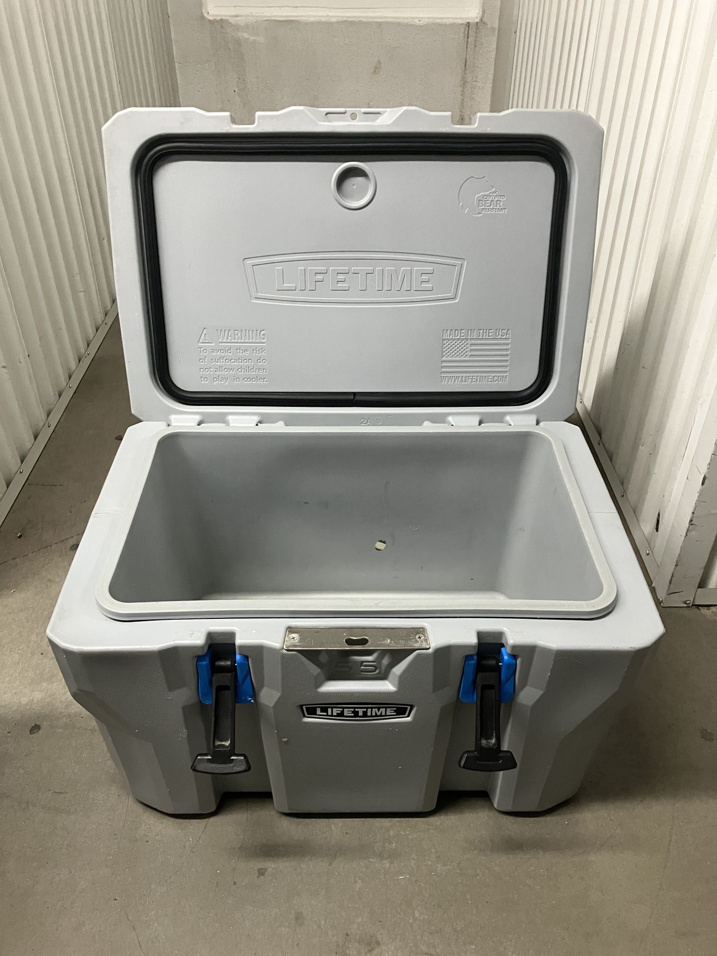 55 Gallon Lifetime Cooler