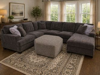 Nice Grey Sectional Delivery Available 🚚