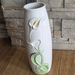 Calla Lilly Vase. 12 Inches Tall.