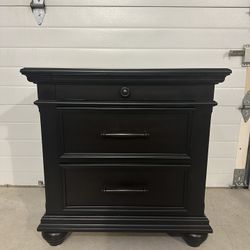 Brooks 3 Drawer Nightstand 