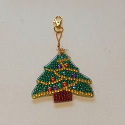 Blingy Christmas Tree Keychain