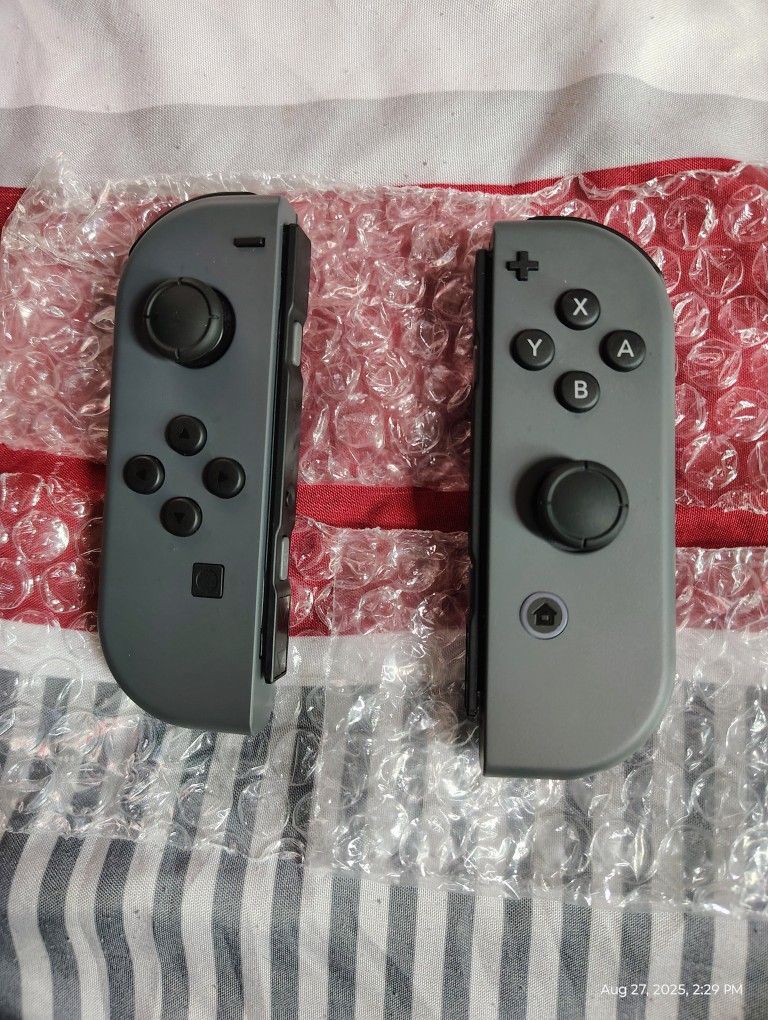 Nintendo Switch Joy-Cons (L-R) Wireless Controller - Gray