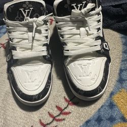 Lv Trainers