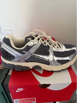 Nike Vomero 5