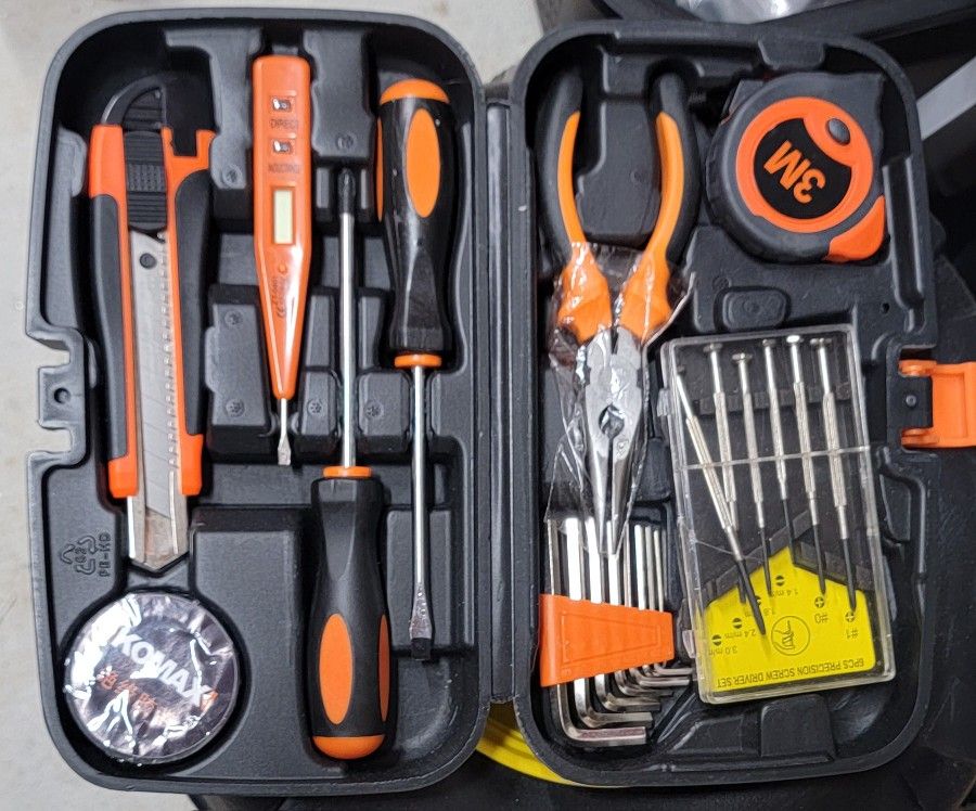 22 Piece Home Tool Set