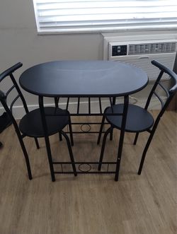 Juego de mesa de tres piezas