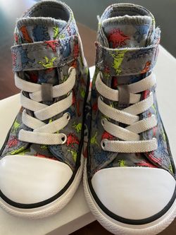 Converse size 7