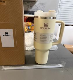 STANLEY Quencher H2.0 Tumbler with Handle and Straw 40 oz