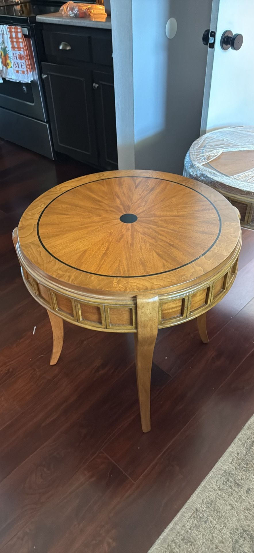 Elegant Round End Tables – Set of 2