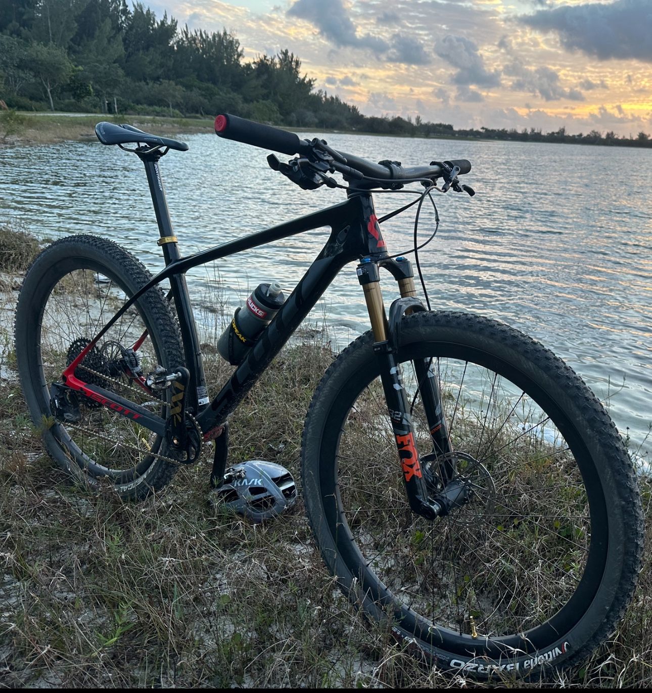 Scott 940 High Entry Level Xc Mountain Bike Fully Carbon Fiber